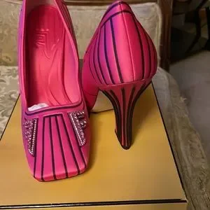 パンプス FENDI PINK PUMPS FENDI フェンディ ピンク パンプス 36 新品未使用